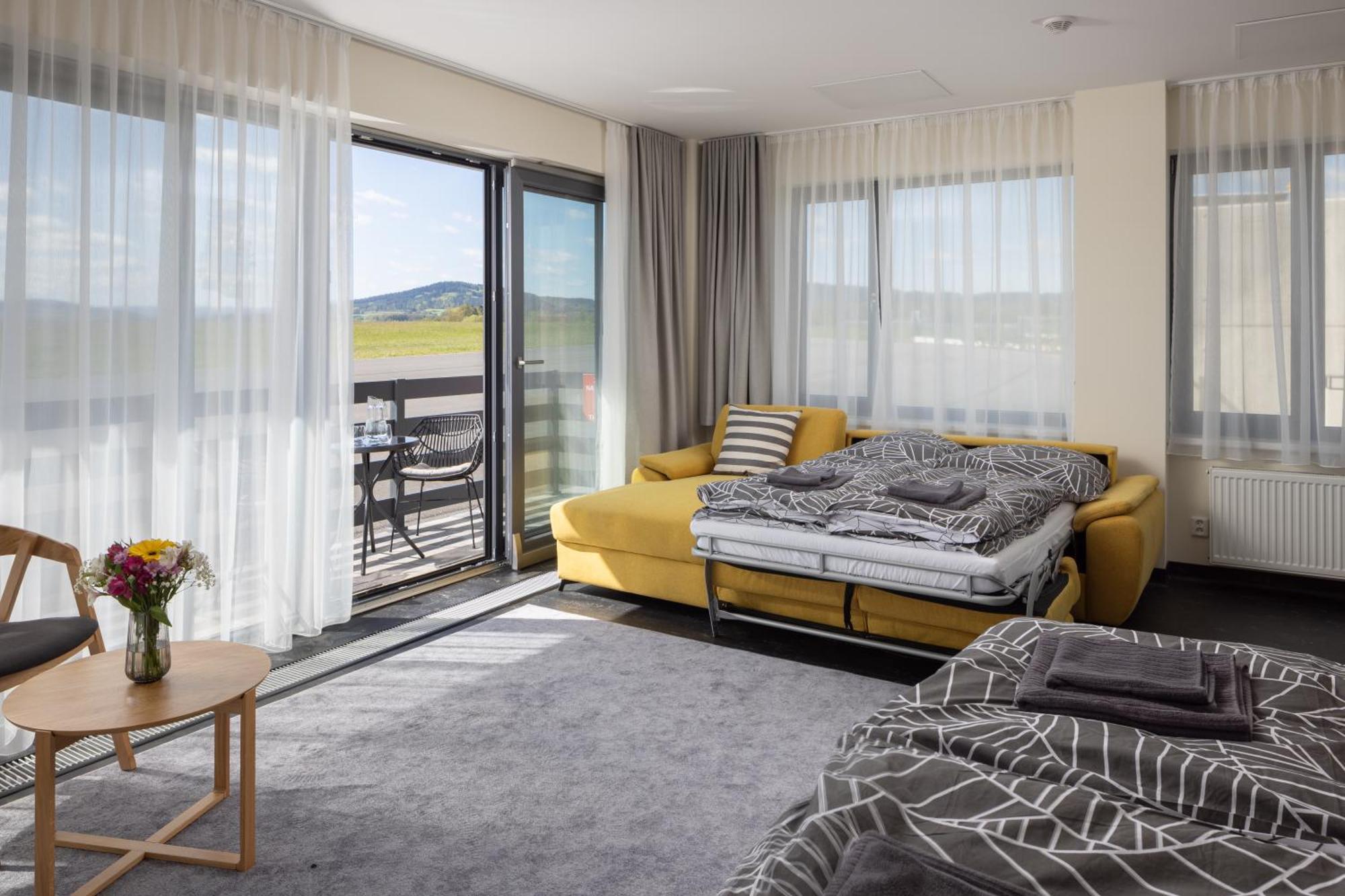 Apartmany Hangar Страконице Экстерьер фото